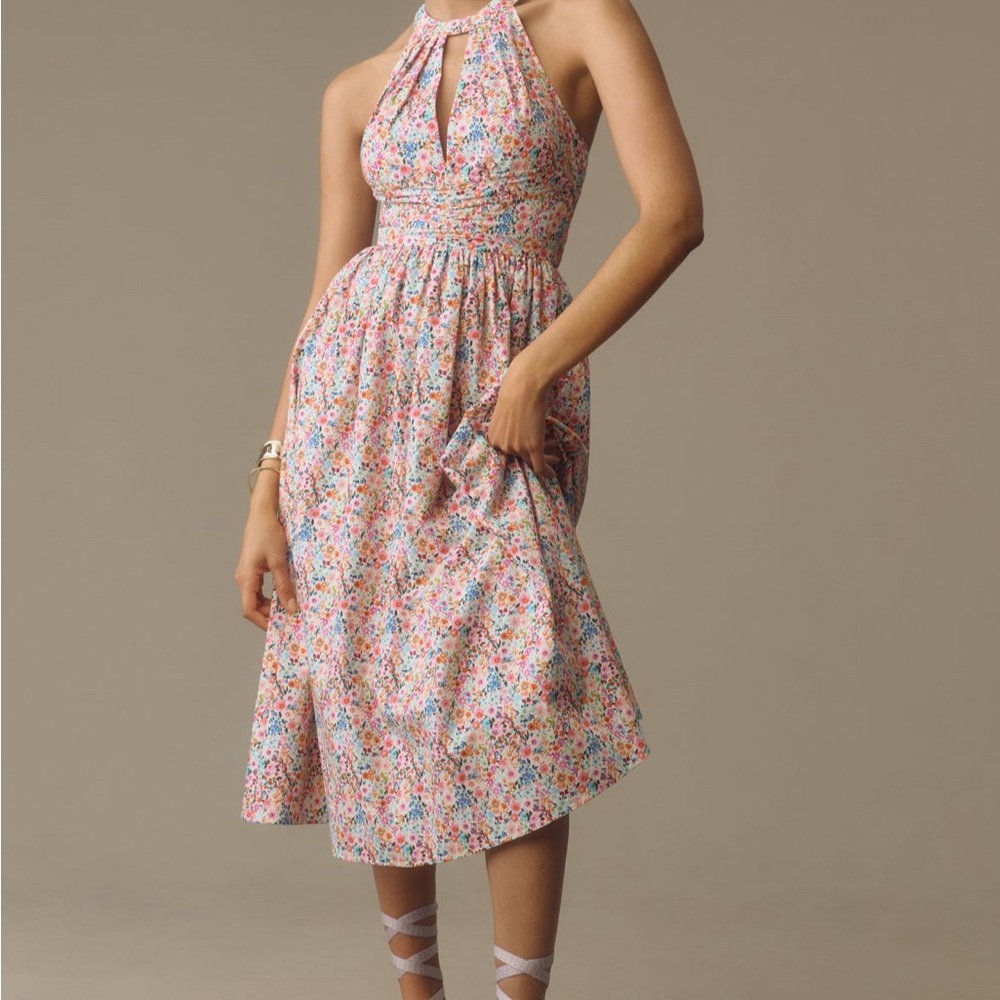 Chic Floral Midi Dress with pockets